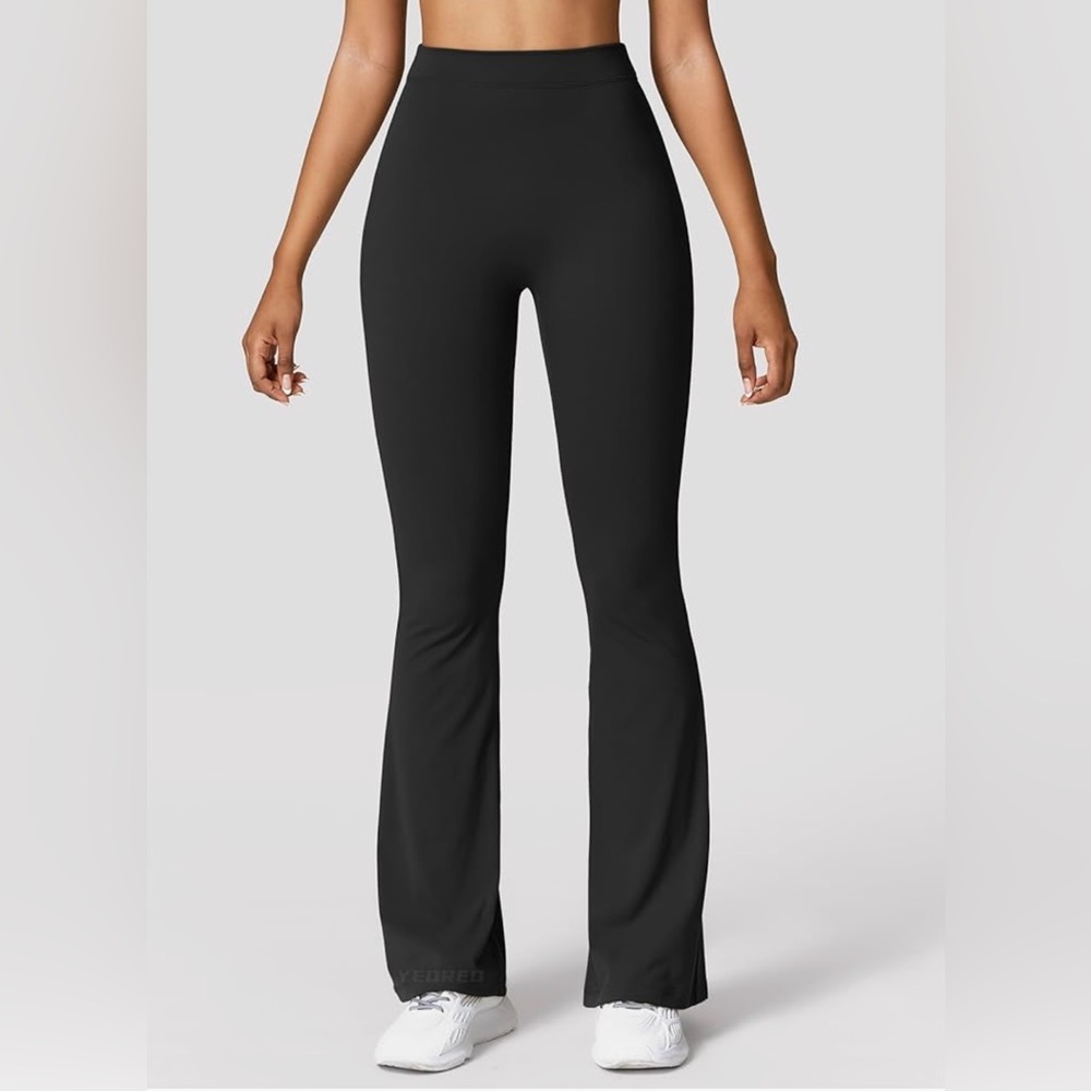 XS/S Back scrunch flare leggings in black! 🍑 FREE WITH PURCHASE (ADD TO BUNDLE!) - Picture 4 of 11